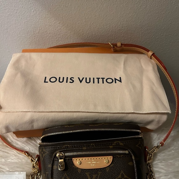 Brand new LV mini bum bag - Picture 7 of 15